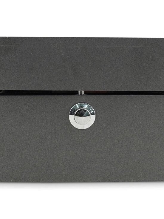 Millage Swiss Quartz Ladies Watch Stingray Band - New Battery Retail: $5995